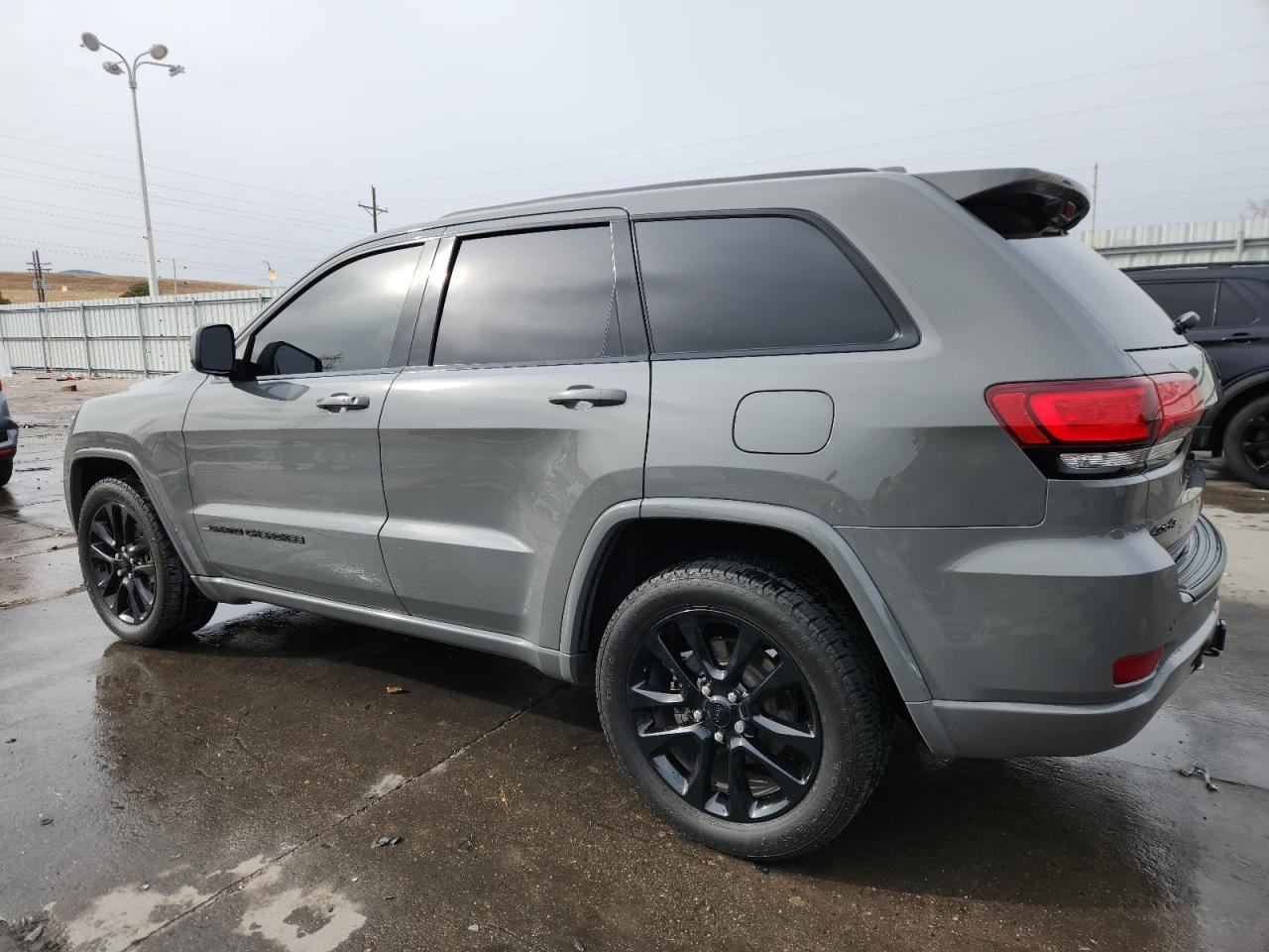 2019 Jeep Grand Cherokee Laredo - Фото 2