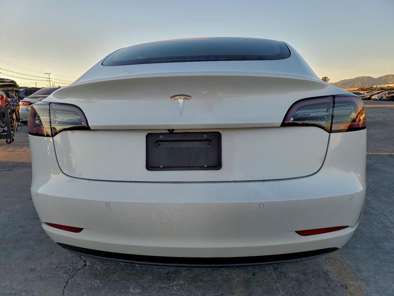 2021 Tesla Model 3 - Фото 6