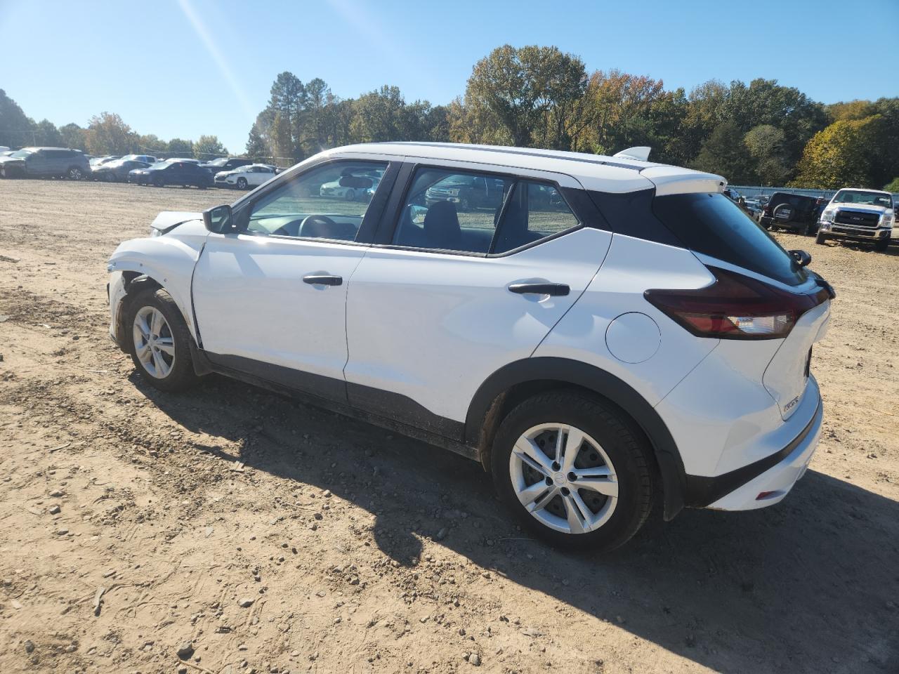 2023 Nissan Kicks S - Image 2