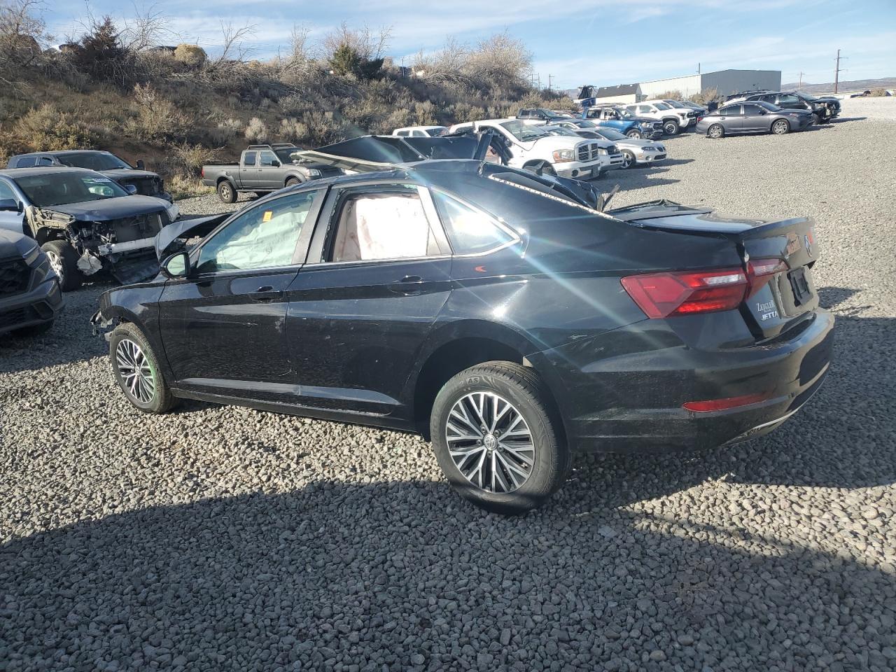 2021 Volkswagen Jetta S - Фото 2