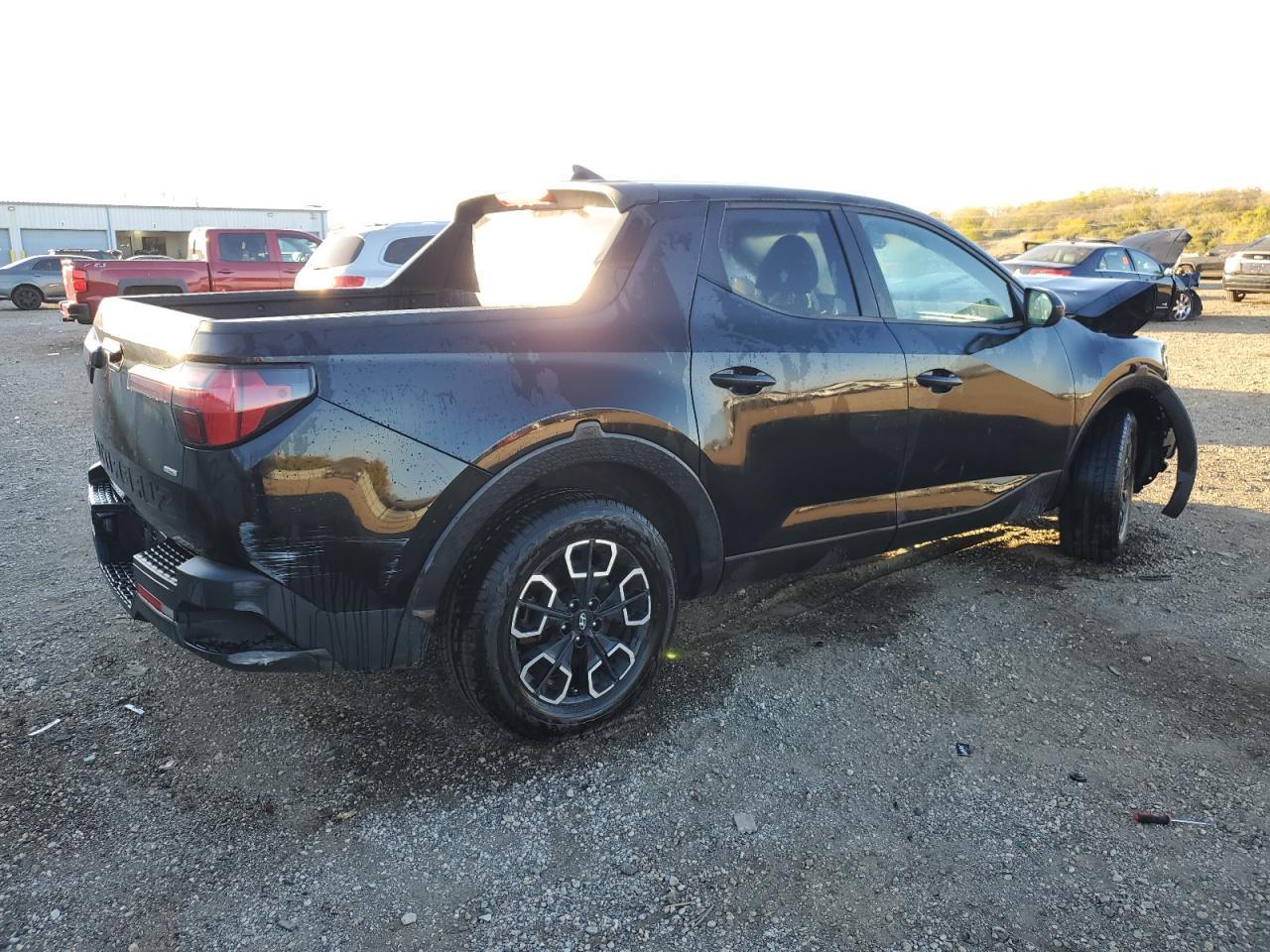 2022 Hyundai Santa Cruz Se - Фото 3