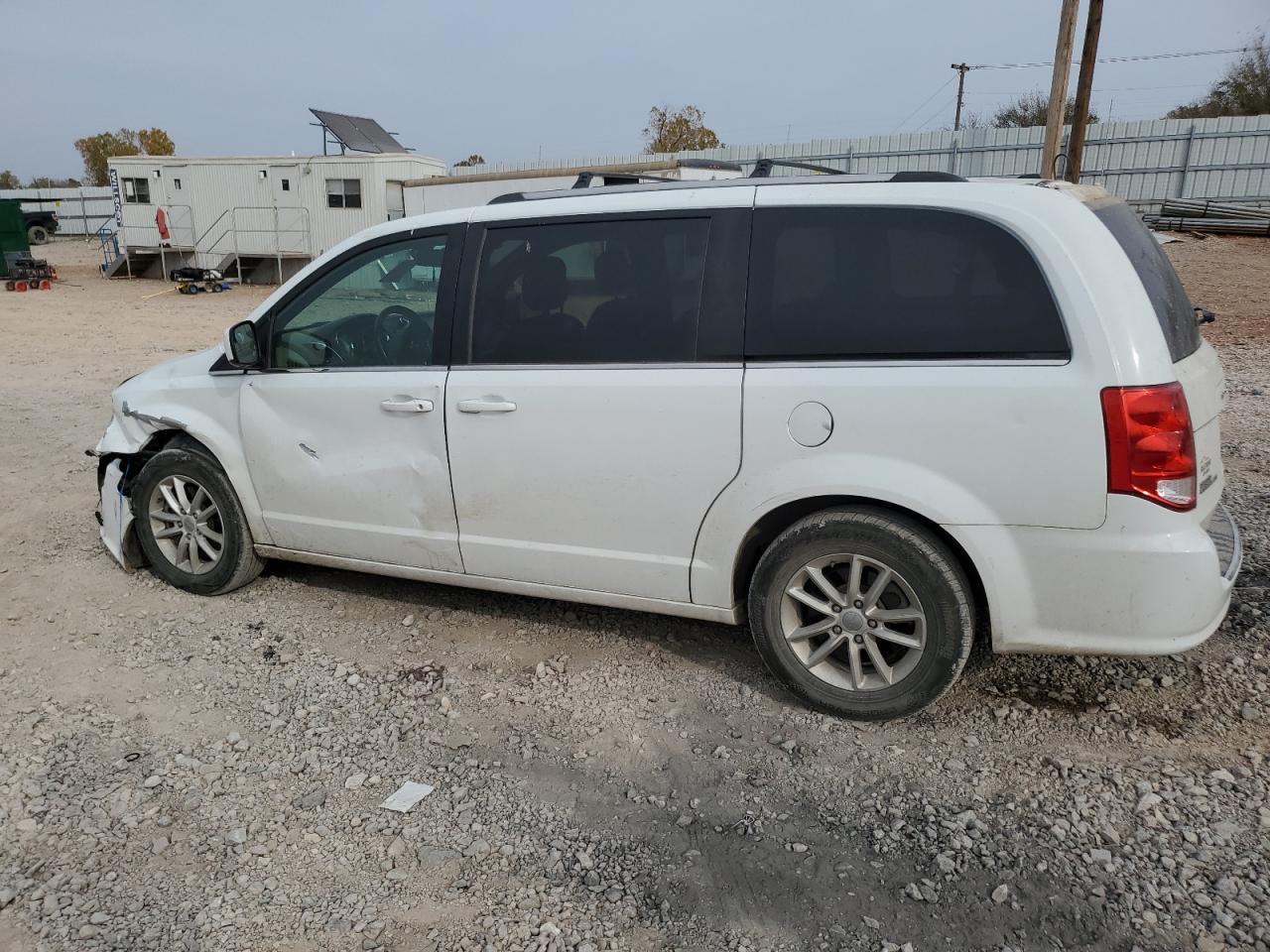 2019 Dodge Grand Caravan Sxt - Image 2