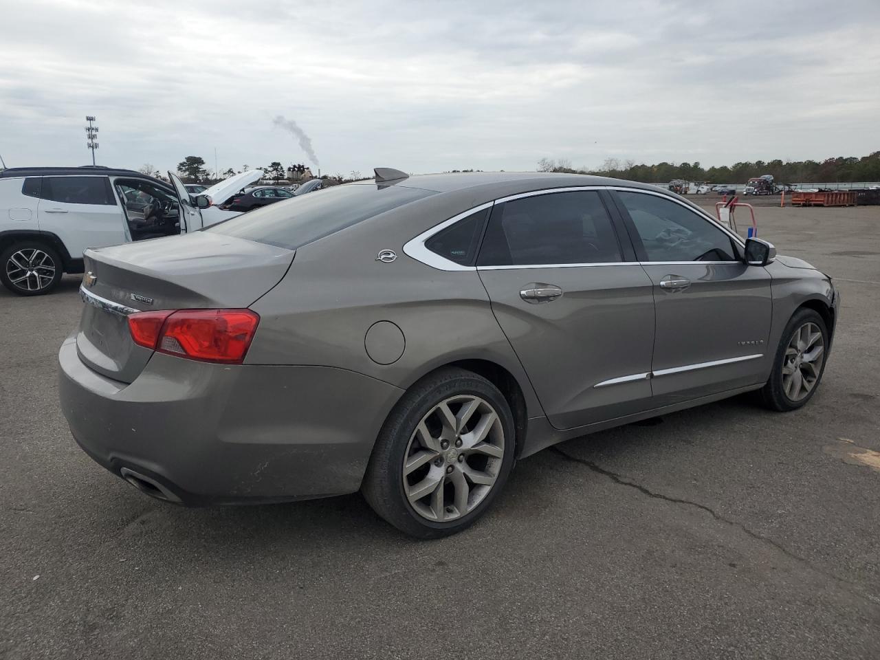 2017 Chevrolet Impala Premier - Фото 3