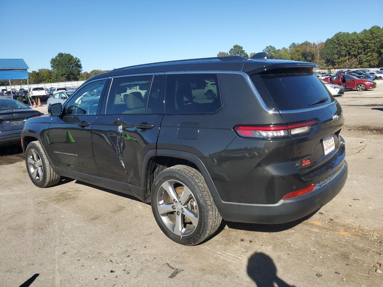 2022 Jeep Grand Cherokee L Limited - Image 2