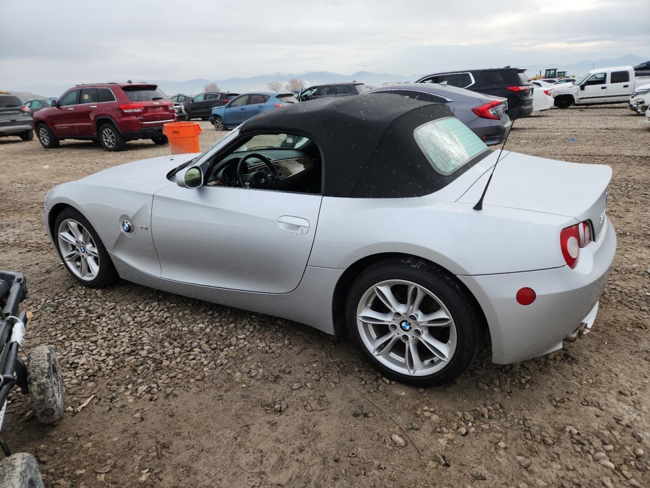 2005 BMW Z4 3.0 - Image 2