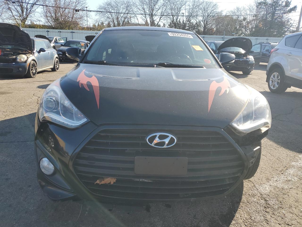 2015 Hyundai Veloster Turbo - Image 5
