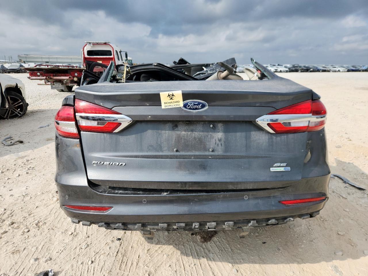 2020 Ford Fusion Se - Фото 6