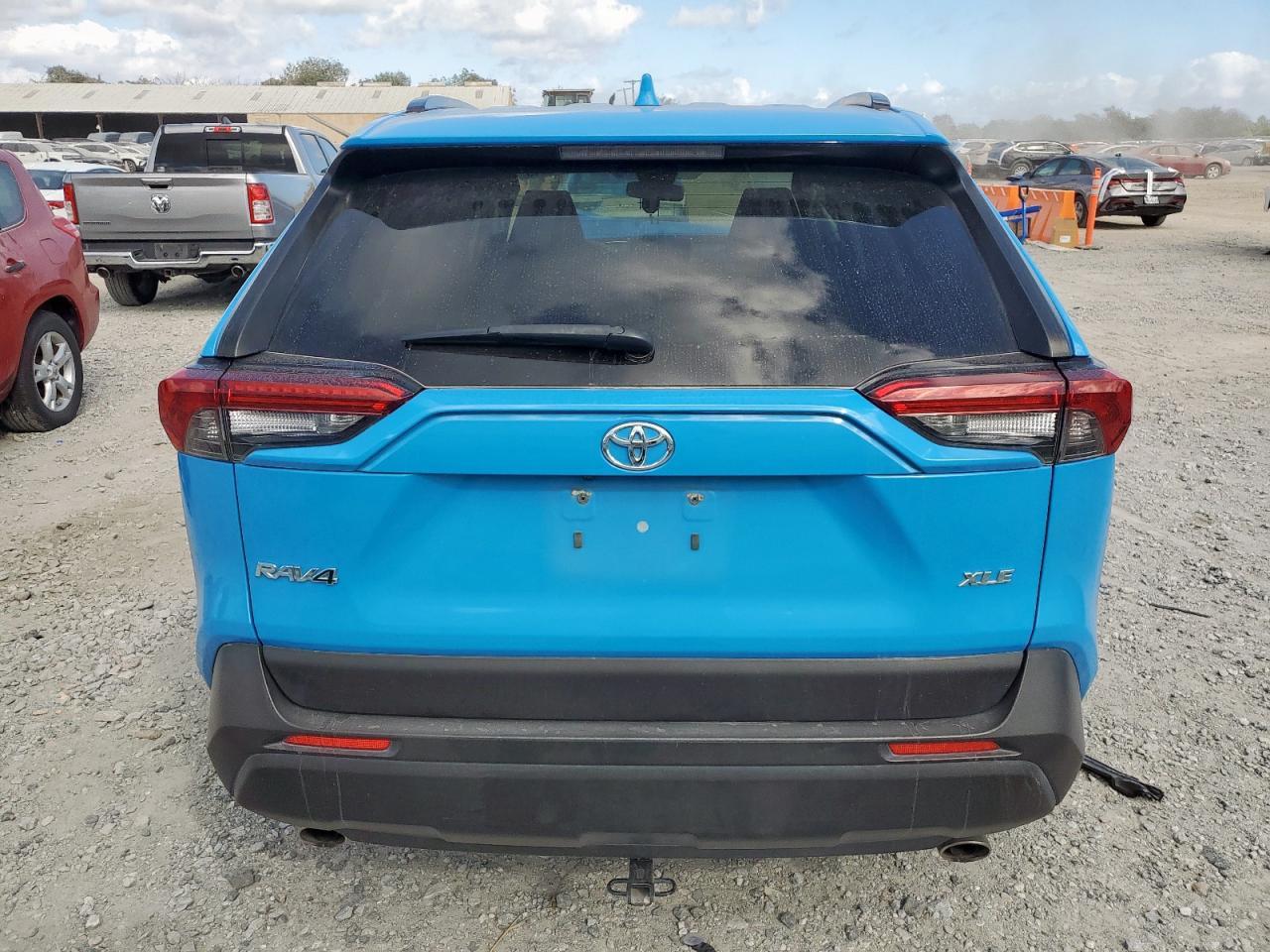 2020 Toyota Rav4 Xle - Image 6