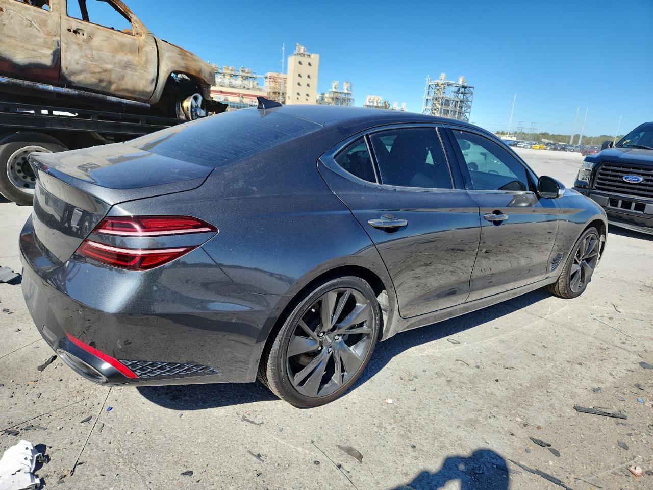 2022 Genesis G70 Base - Image 3