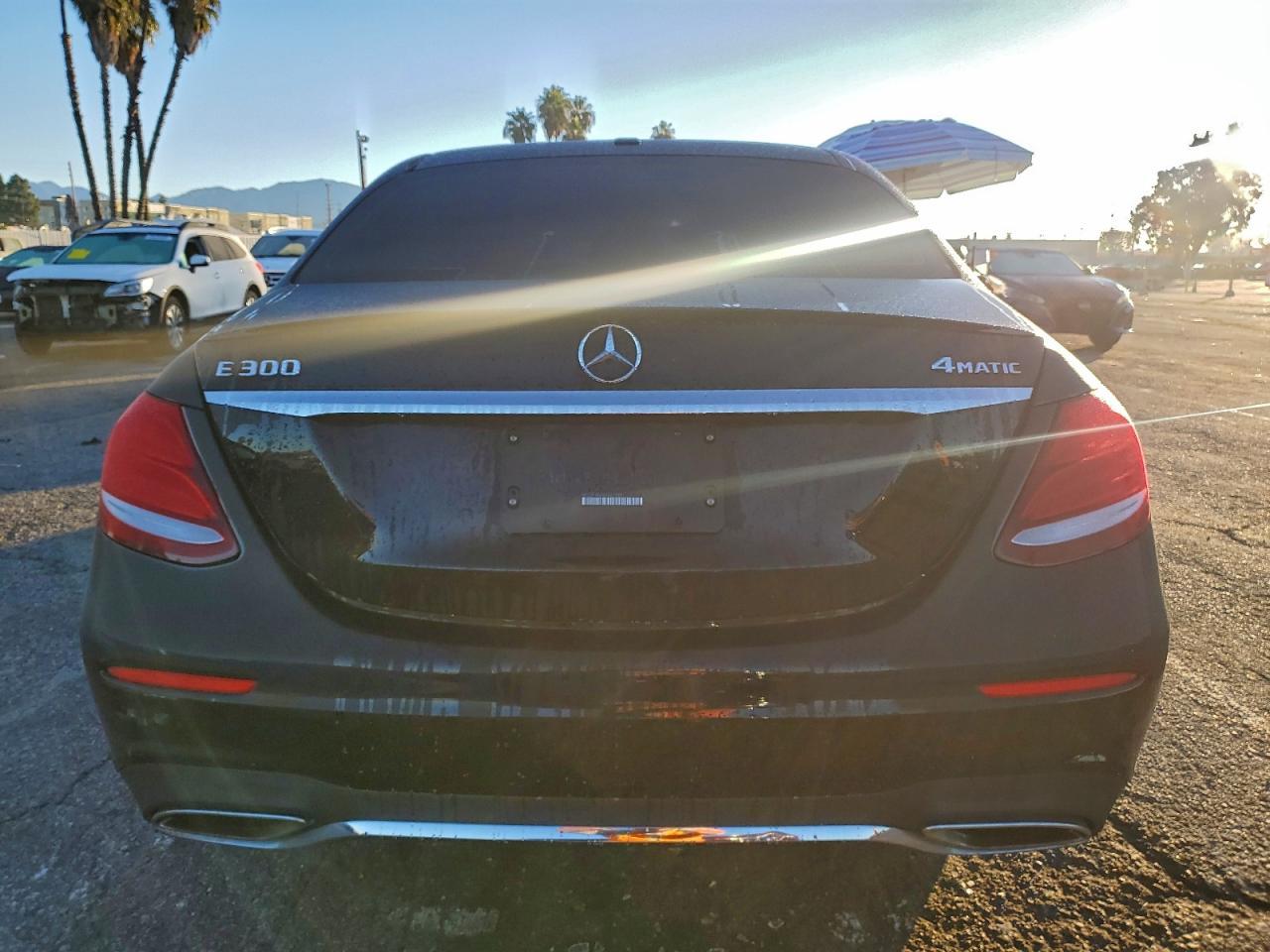 2019 Mercedes-Benz E 300 4Matic - Image 6