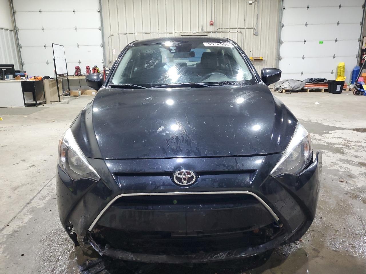 2018 Toyota Yaris Ia Base - Image 5