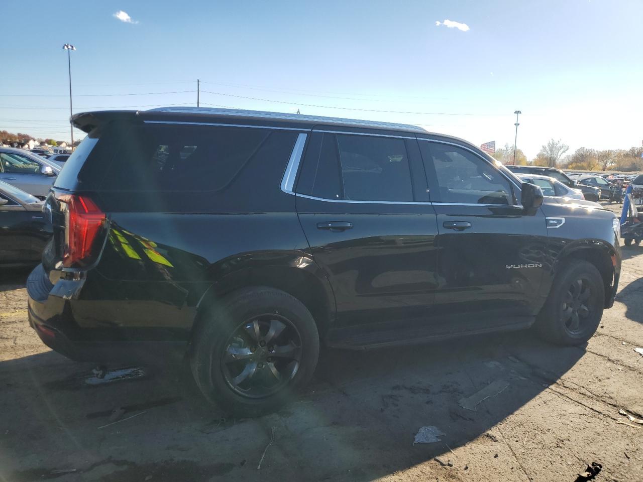 2023 GMC Yukon Sle - Фото 3