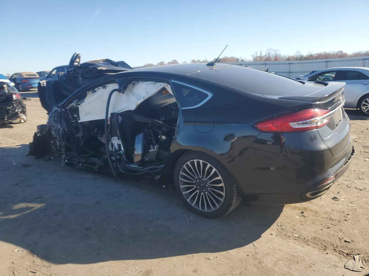 2018 Ford Fusion Titanium - Фото 2