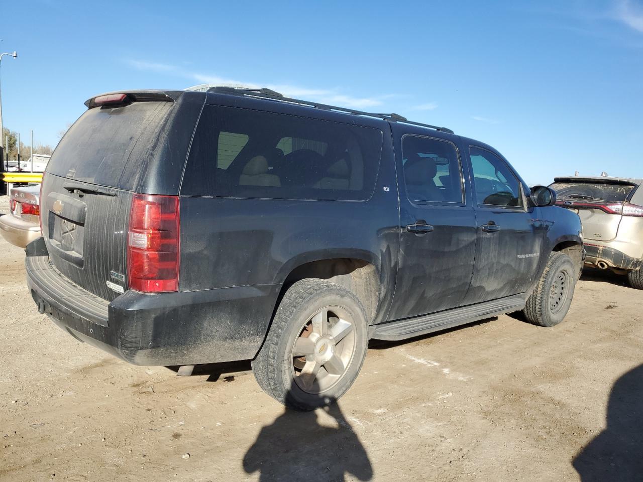2010 Chevrolet Suburban K1500 Lt - Фото 3
