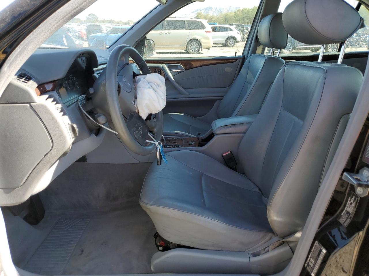2002 Mercedes-Benz E 320 - Фото 7