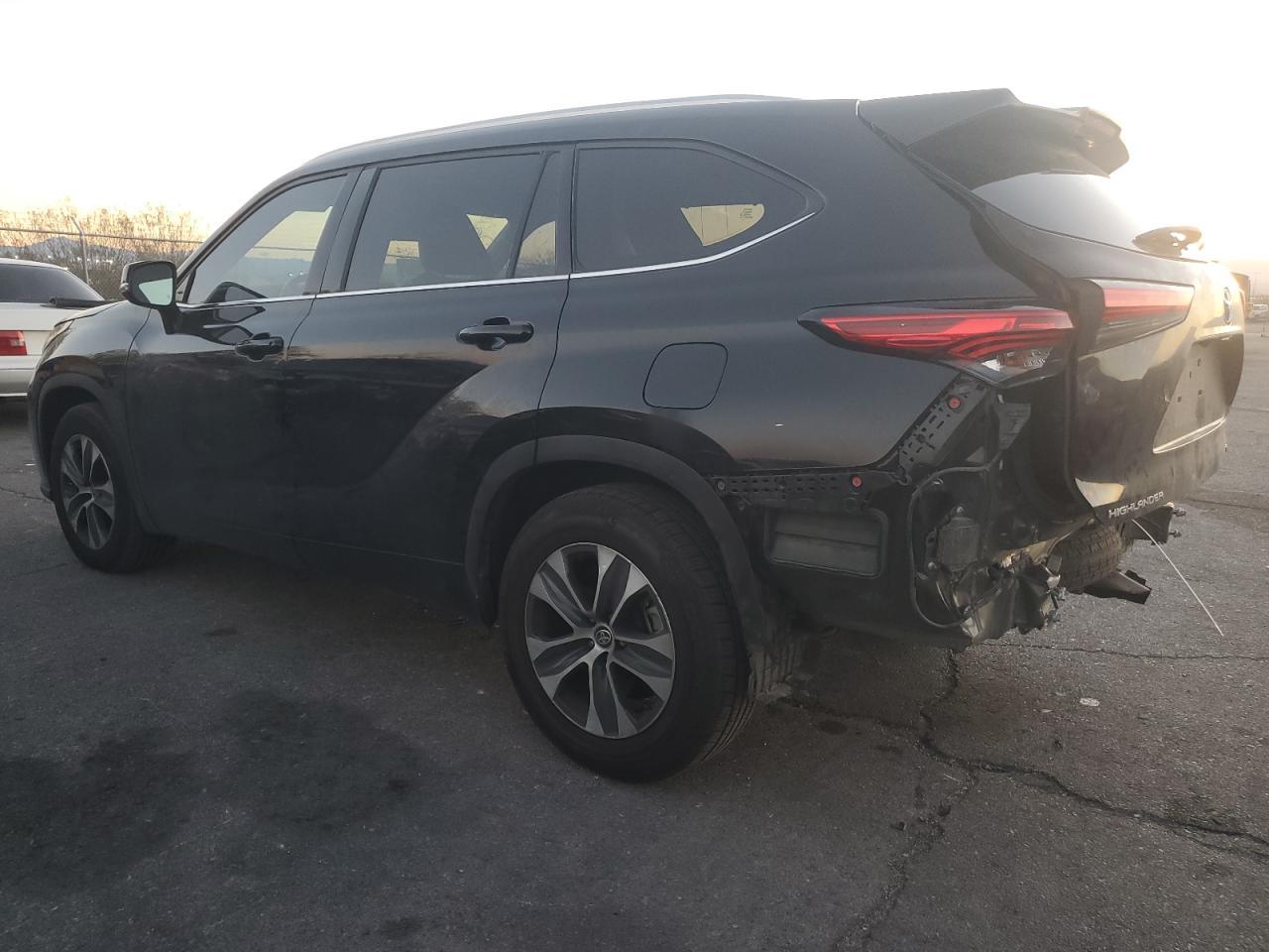 2021 Toyota Highlander Xle - Фото 2