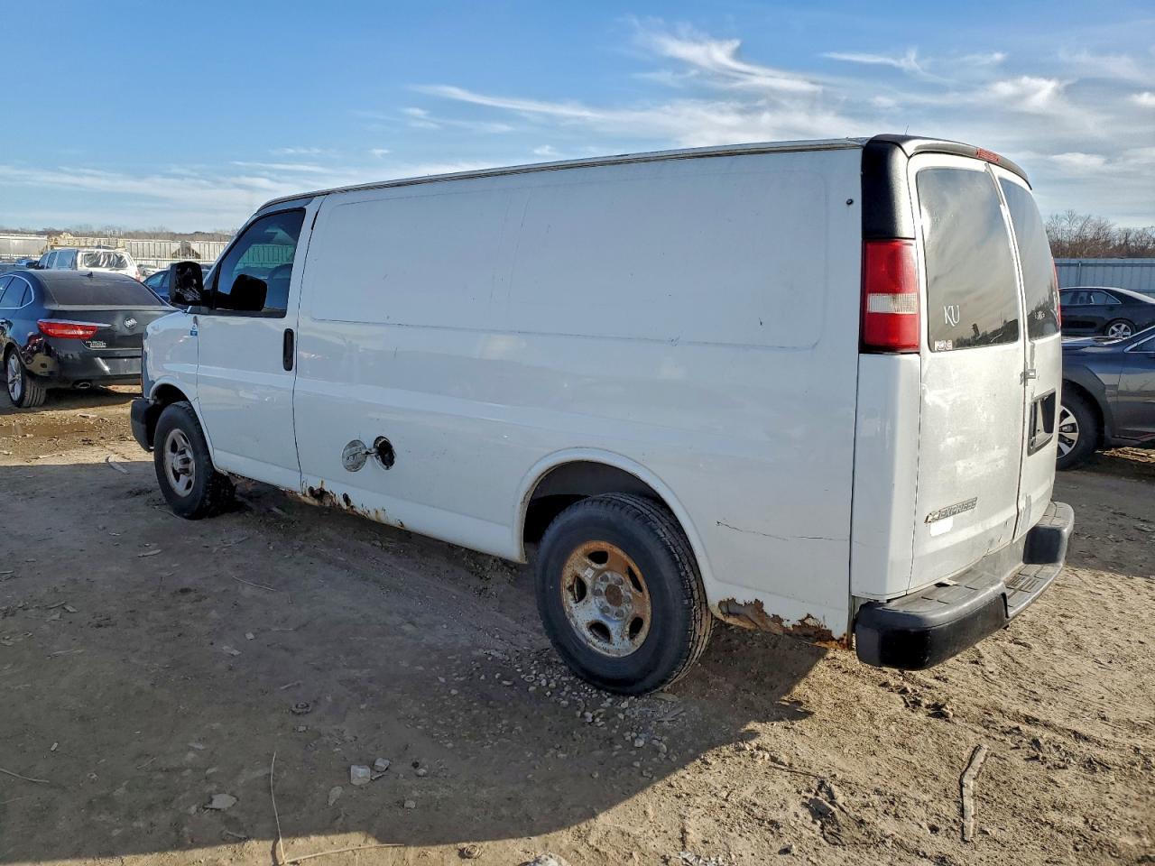 2007 Chevrolet Express G1500 Delivery Van - Фото 2