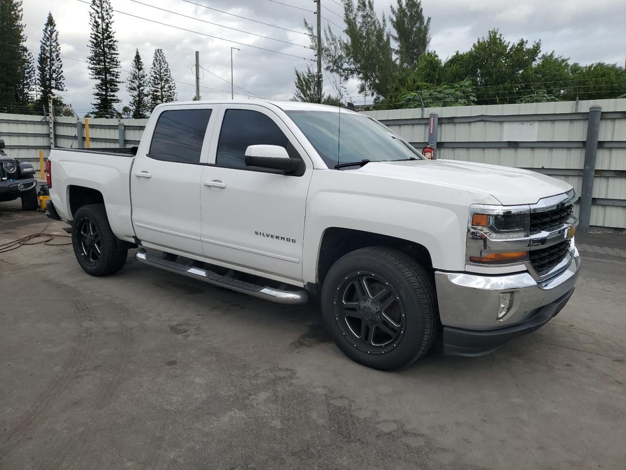 2018 Chevrolet Silverado C1500 Lt - Image 4