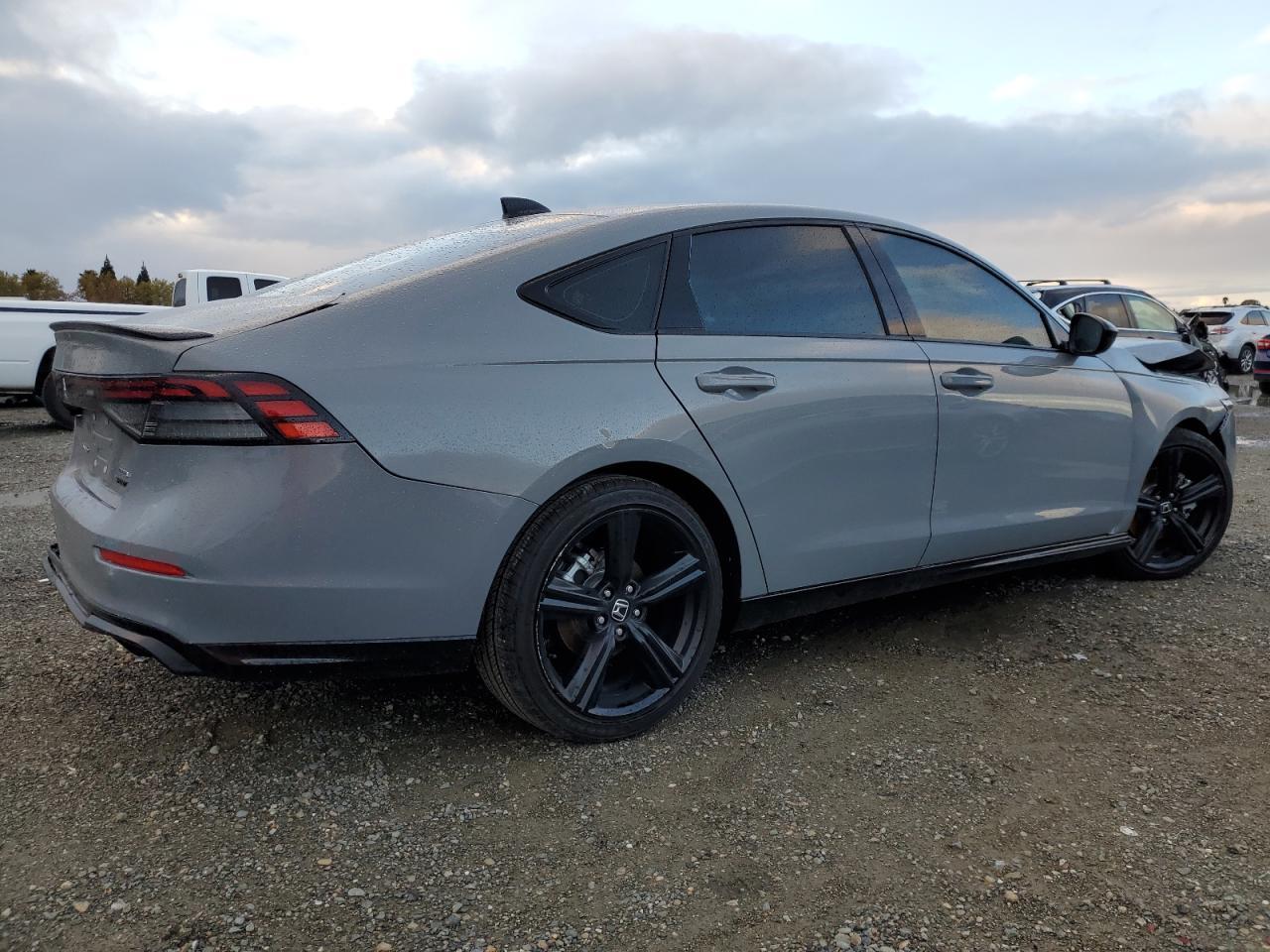 2025 Honda Accord Hybrid Sport-L - Фото 3
