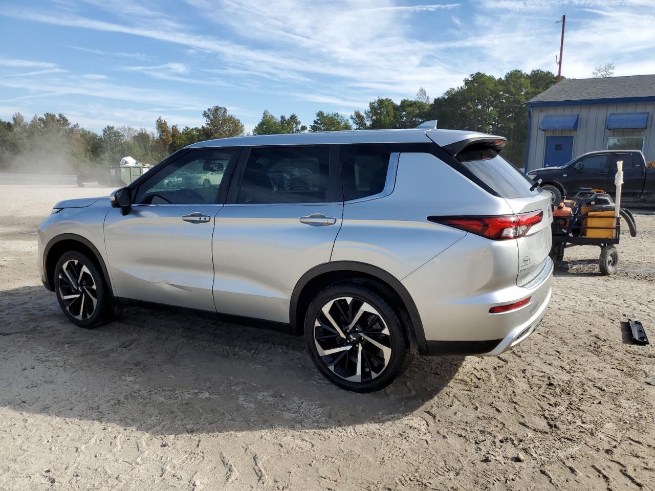 2022 Mitsubishi Outlander Se - Фото 2