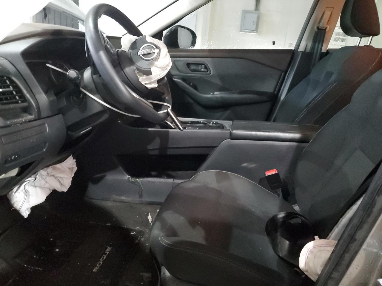 2023 Nissan Rogue S - Image 7