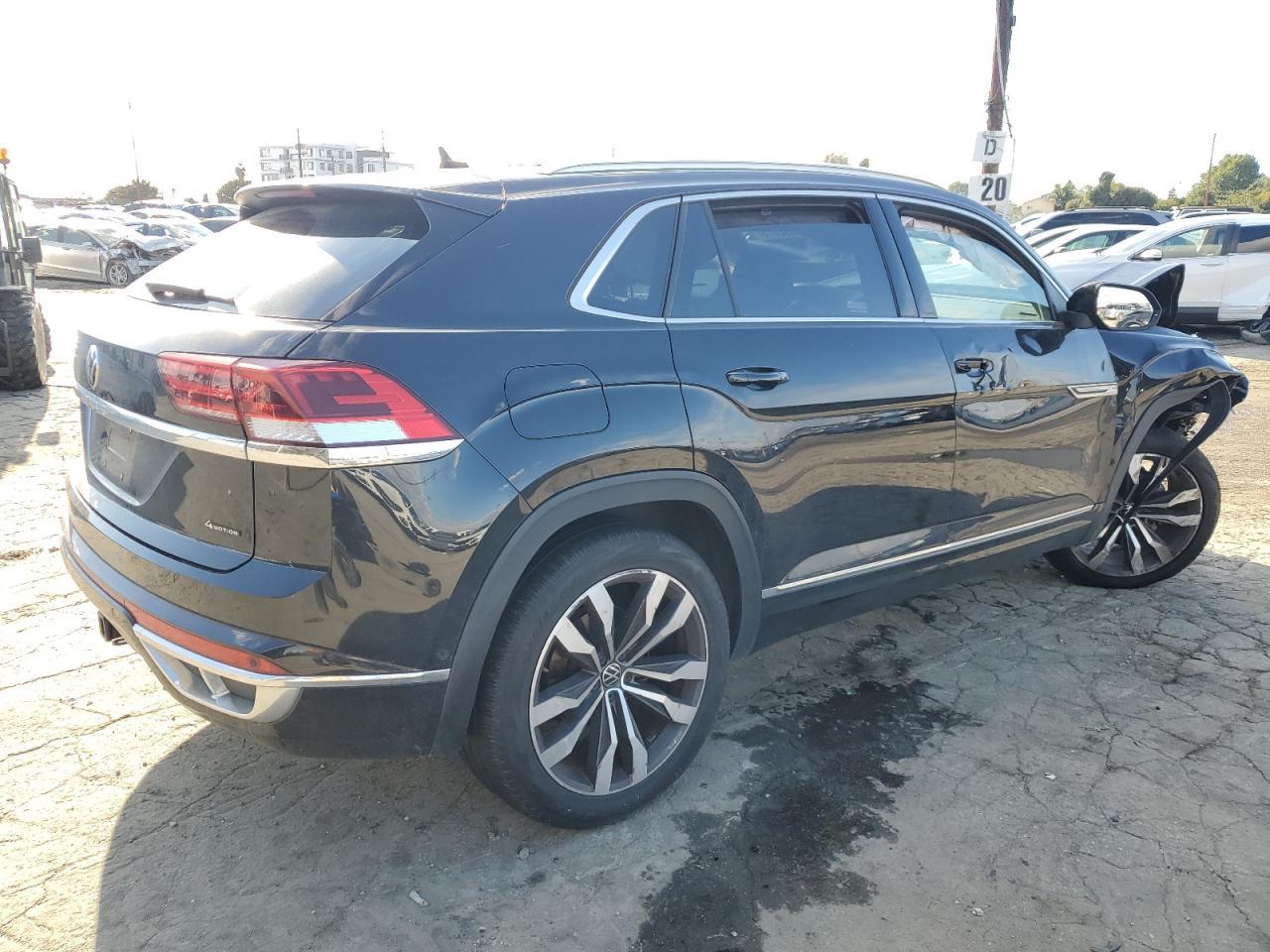 2023 Volkswagen Atlas Cross Sport Sel Premium R-Line - Фото 3