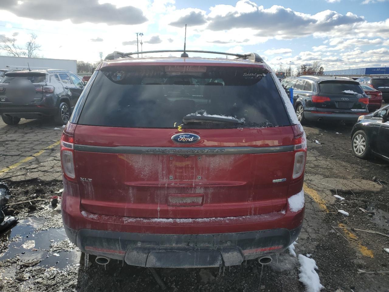2015 Ford Explorer Xlt - Фото 6