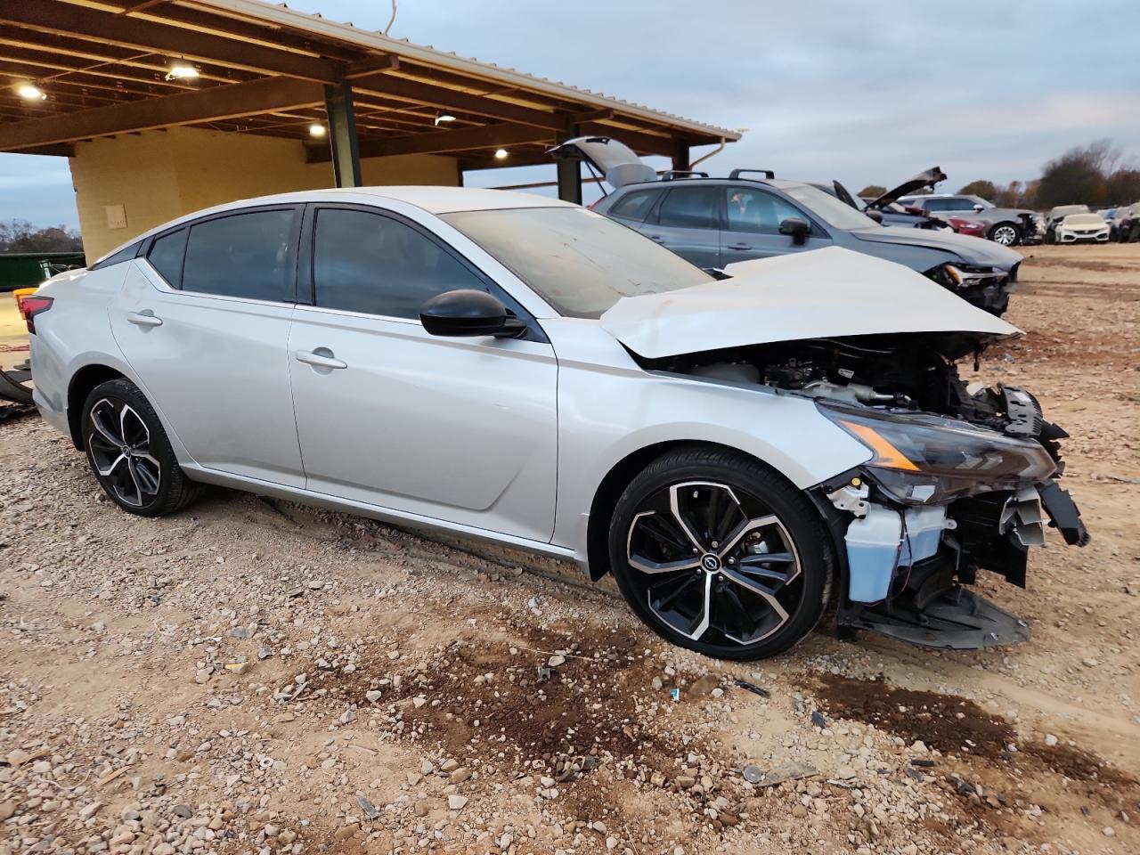 2025 Nissan Altima Sr - Image 4