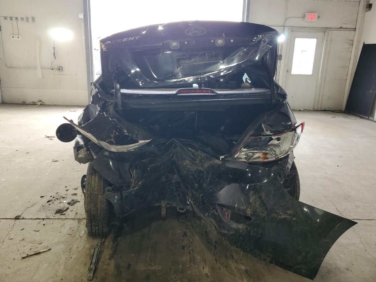 2017 Hyundai Accent Se - Фото 6