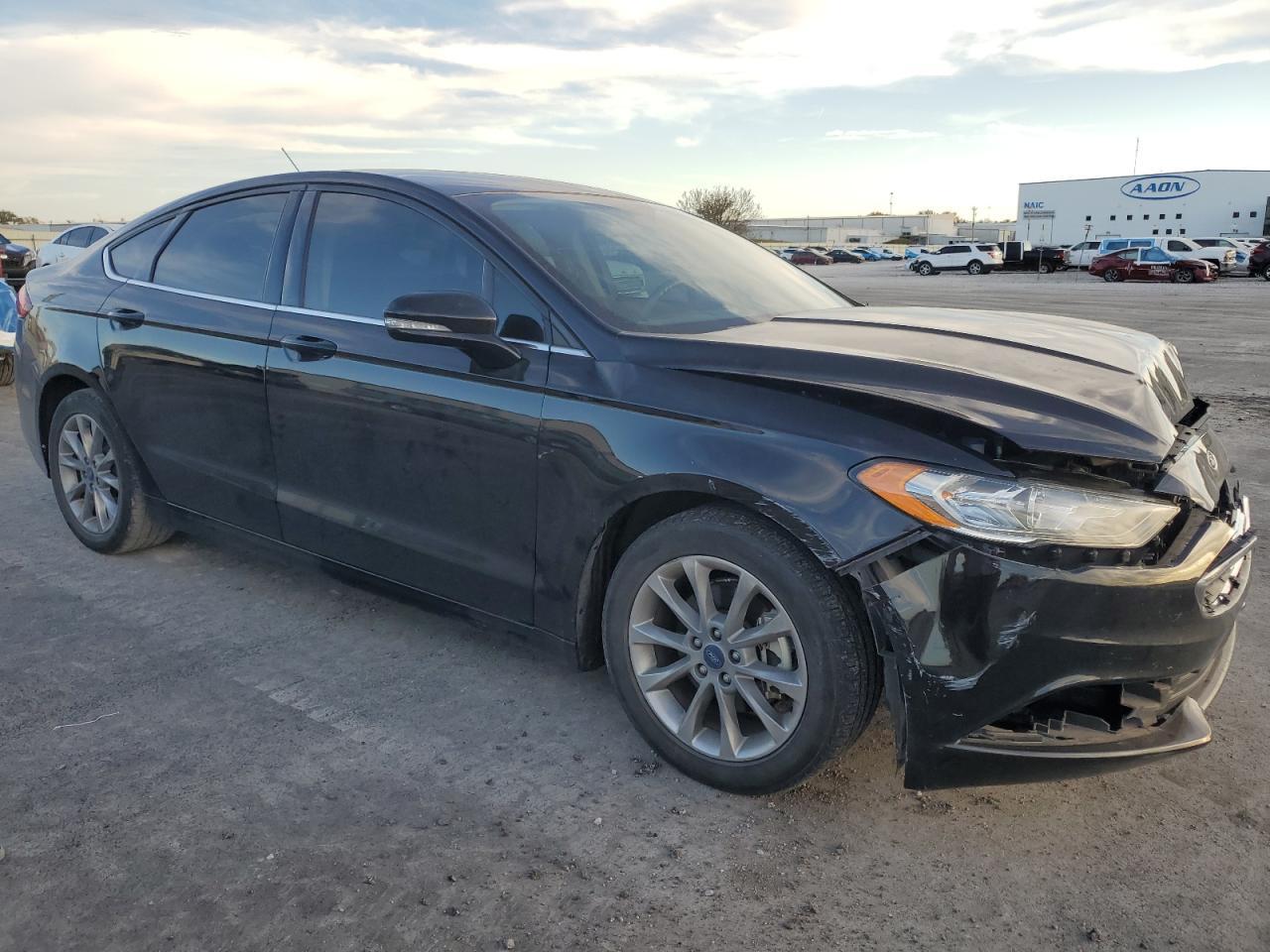 2017 Ford Fusion Se - Фото 4