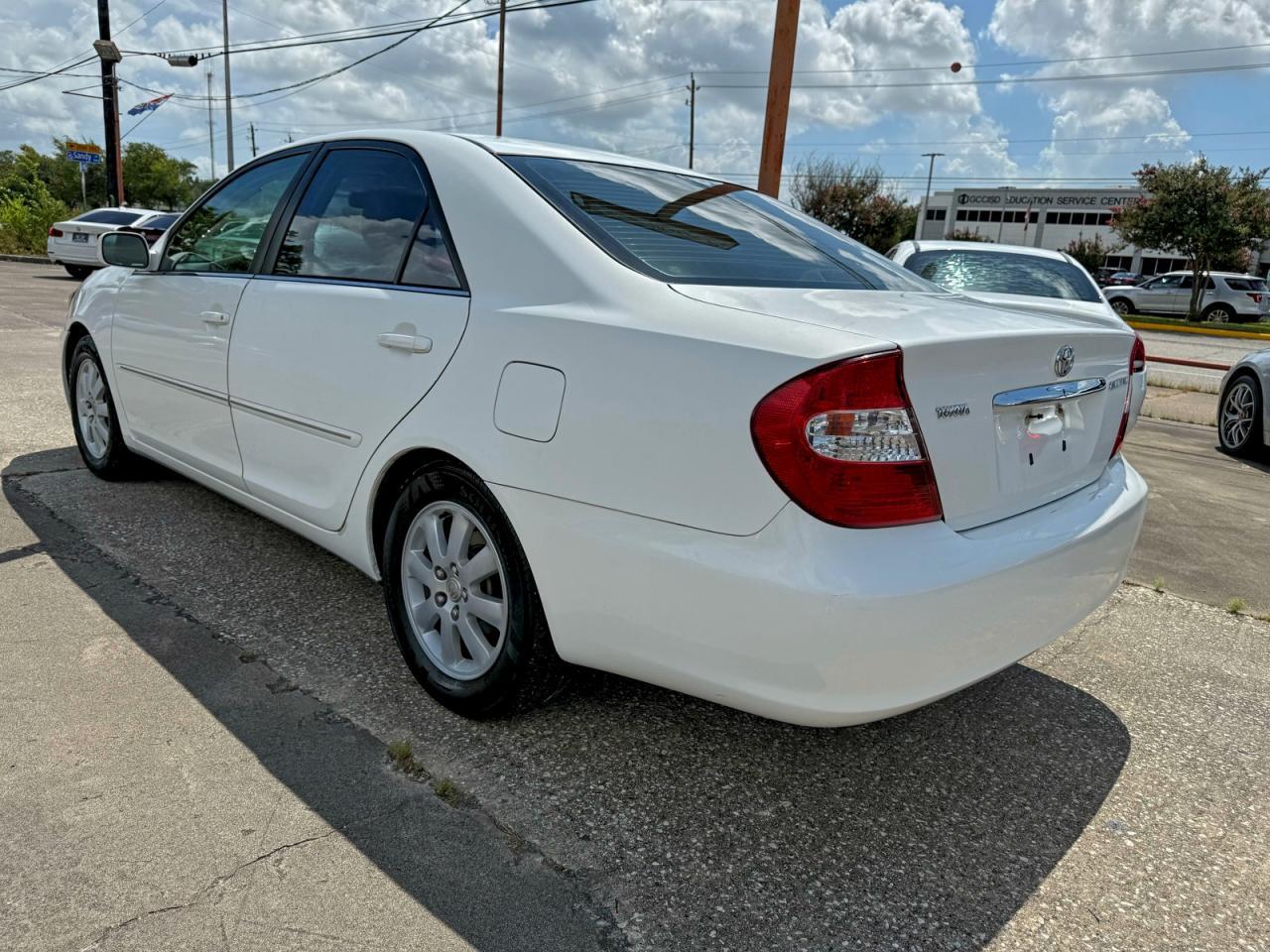 2002 Toyota Camry Le - Image 3