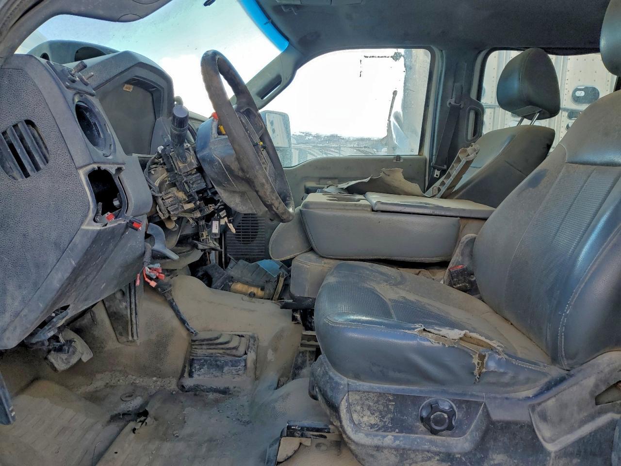 2012 Ford F550 Super Duty - Фото 7