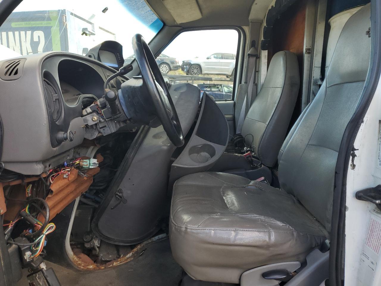 1997 Ford E350 Box Truck - Image 7