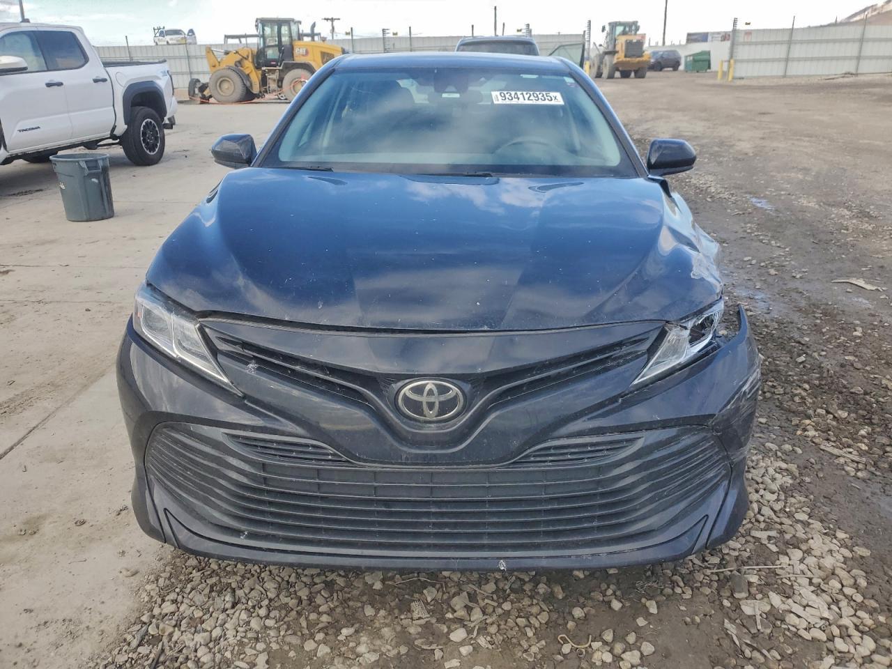 2020 Toyota Camry Le - Image 5