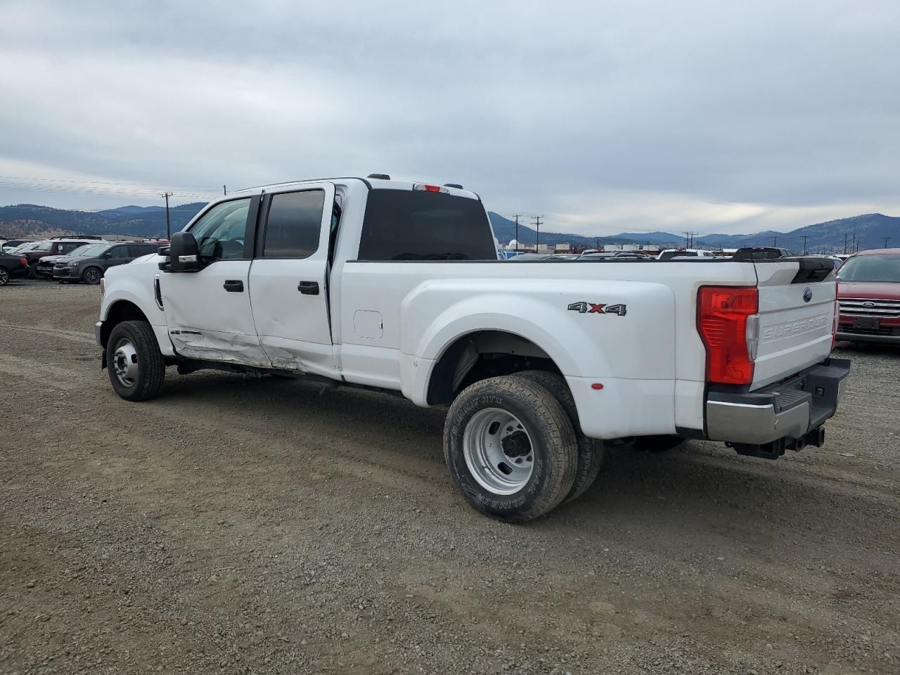 2020 Ford F350 Super Duty - Фото 2