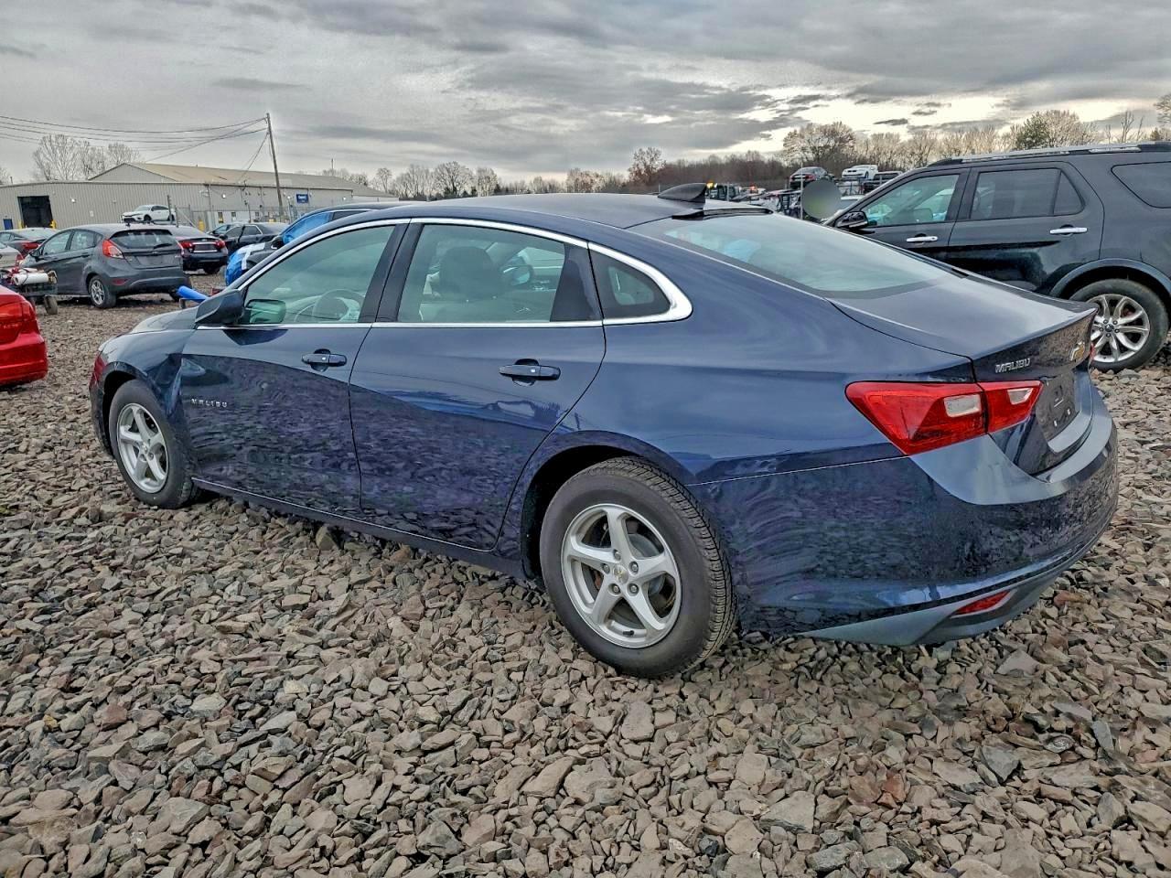 2016 Chevrolet Malibu Ls - Image 2