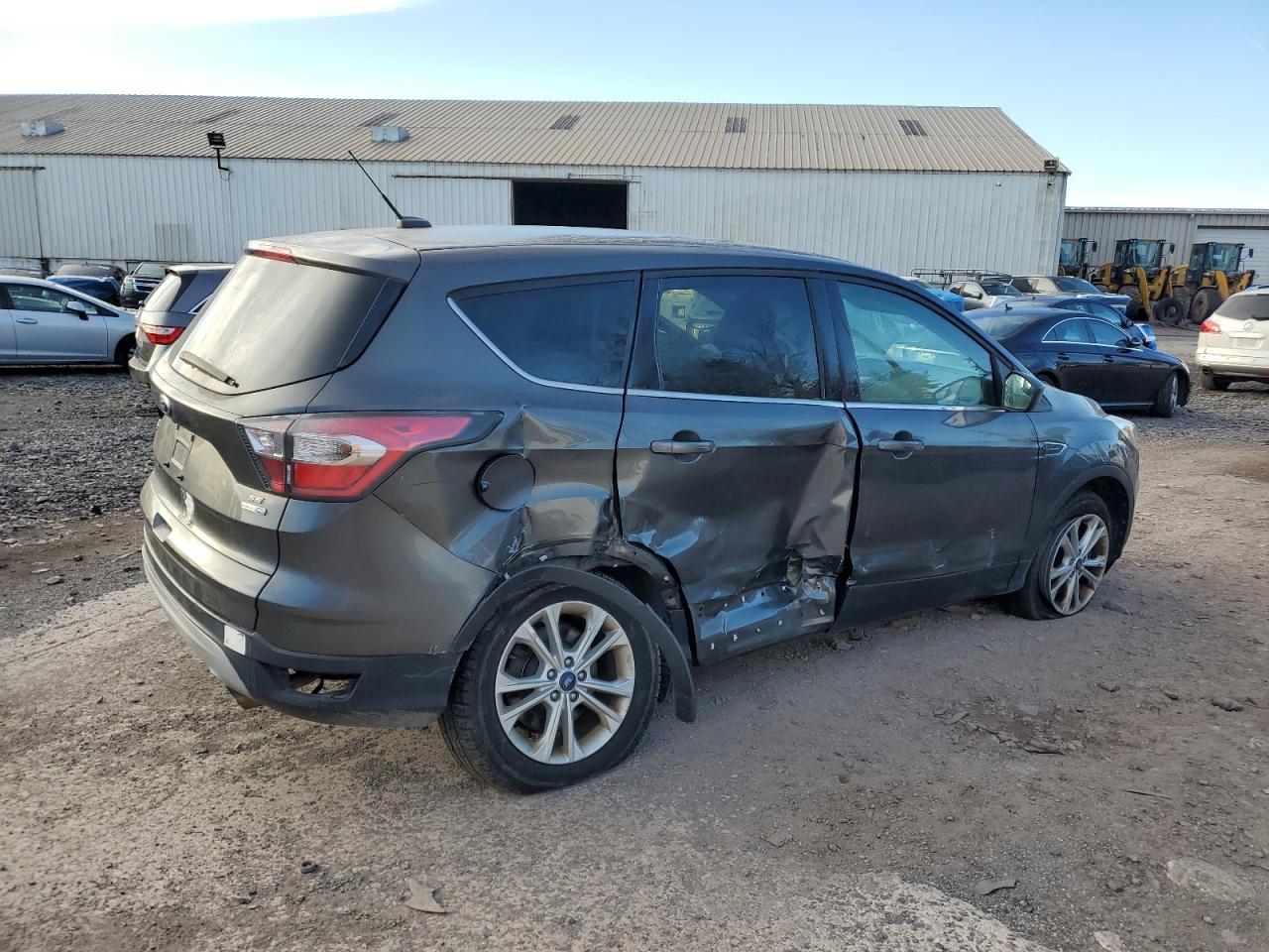 2017 Ford Escape Se - Фото 3