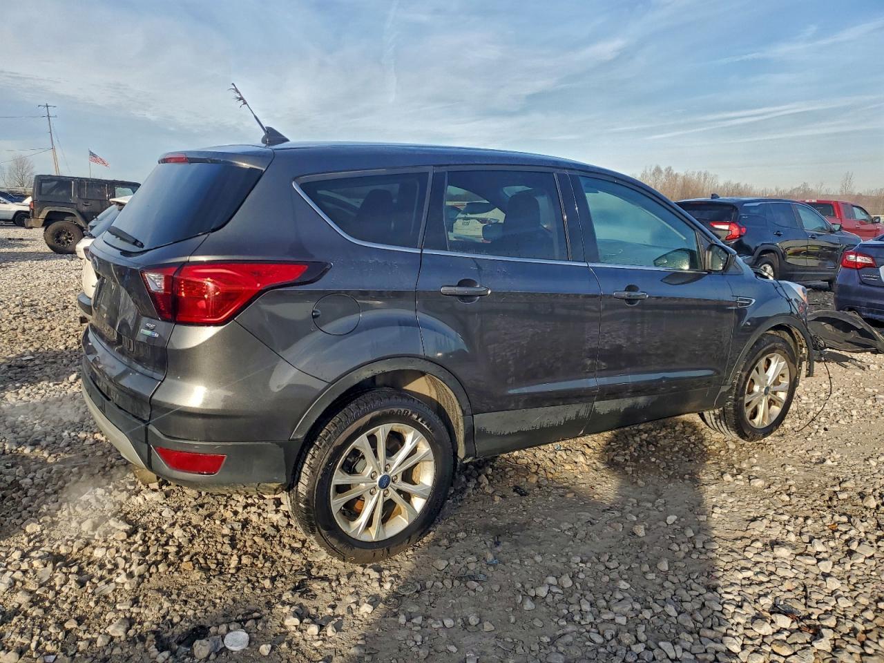 2019 Ford Escape Se - Image 3