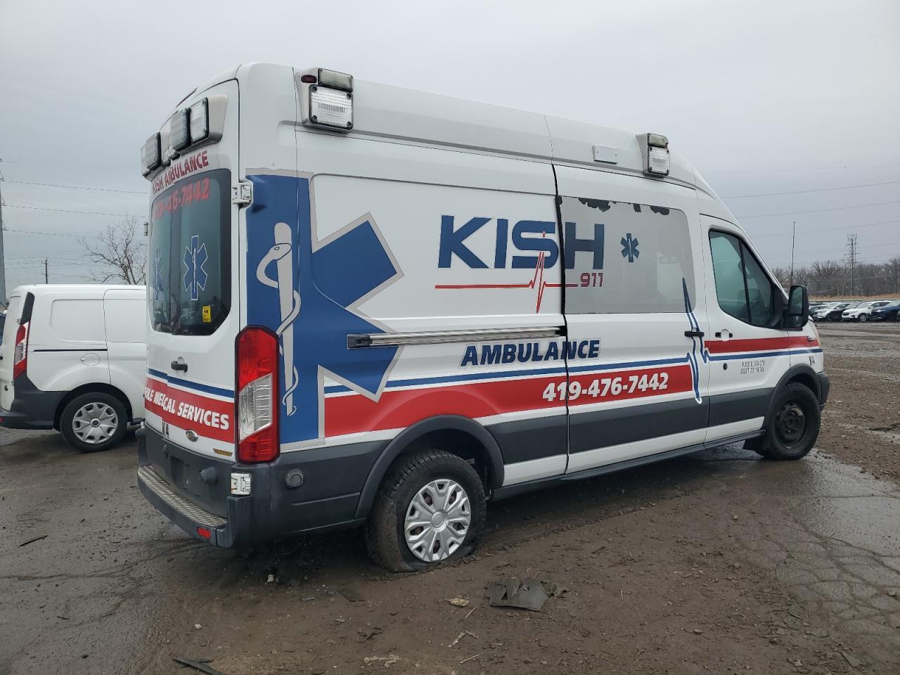 2015 Ford Transit Ambulance - Фото 3