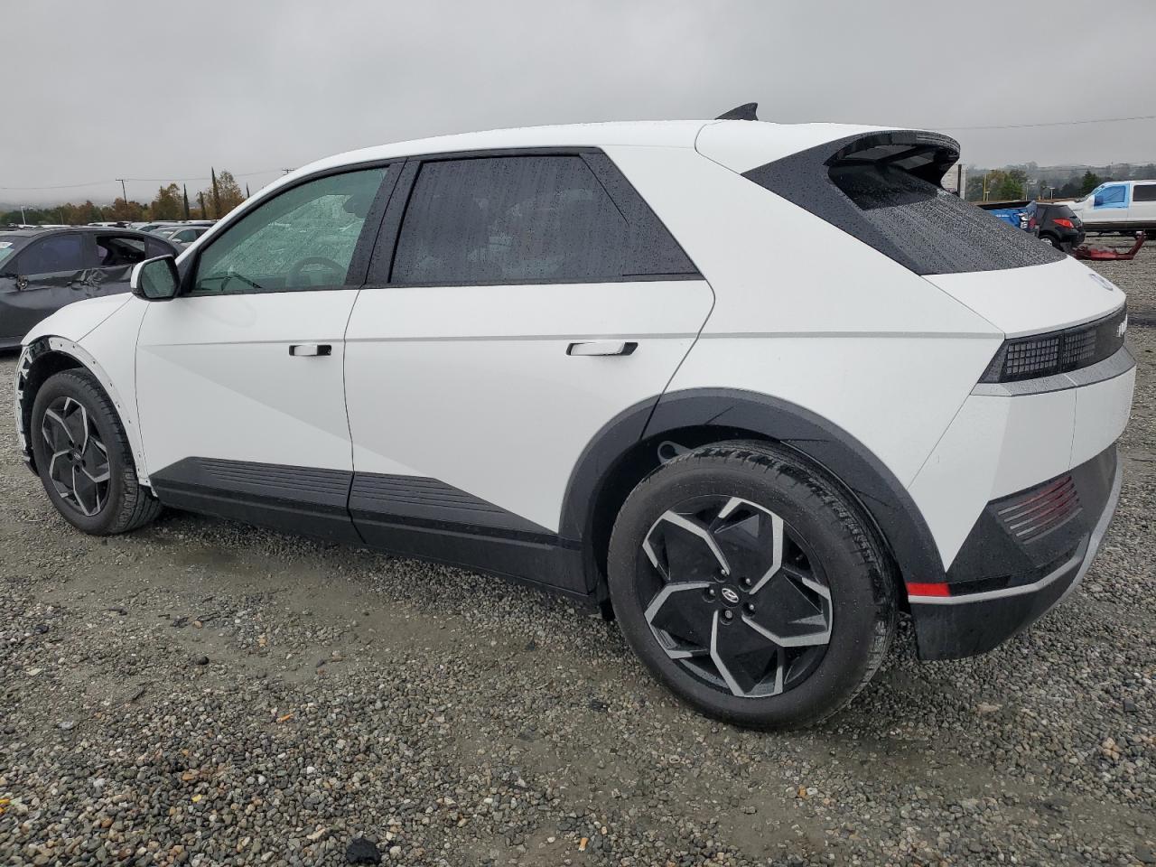 2024 Hyundai Ioniq 5 Sel - Image 2