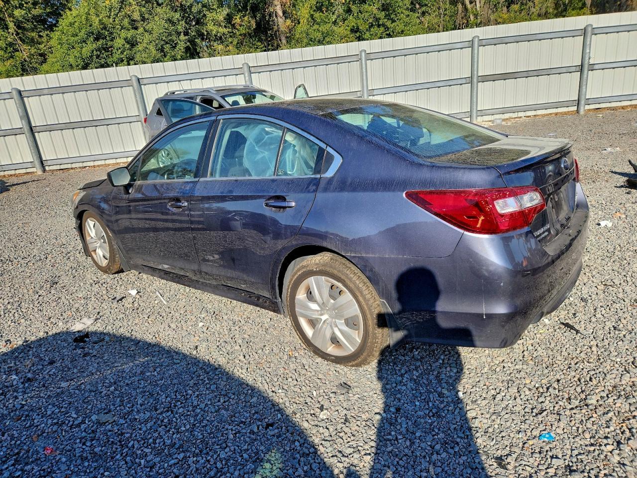 2016 Subaru Legacy 2.5I - Фото 2