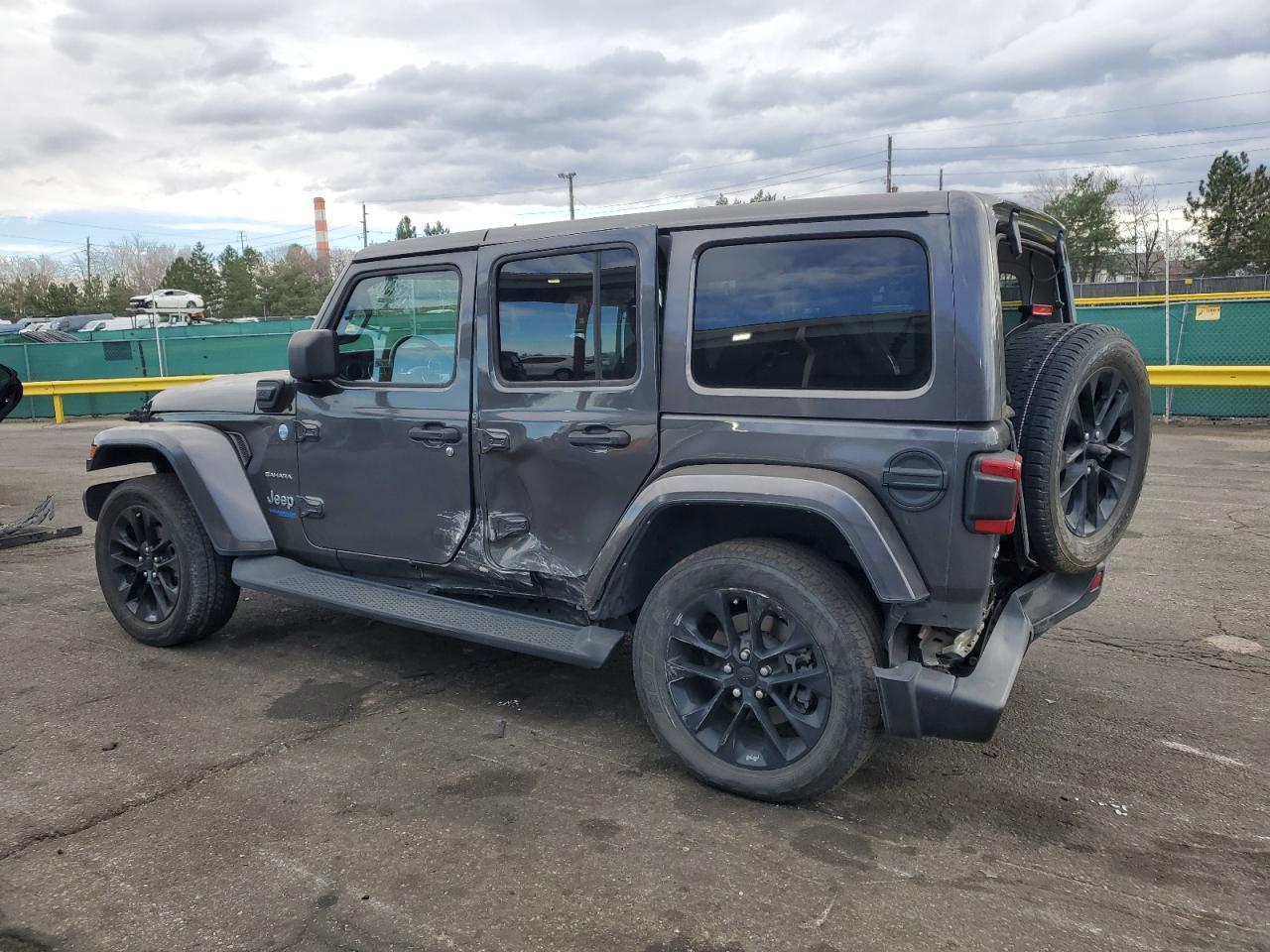 2021 Jeep Wrangler Unlimited Sahara 4Xe - Фото 2