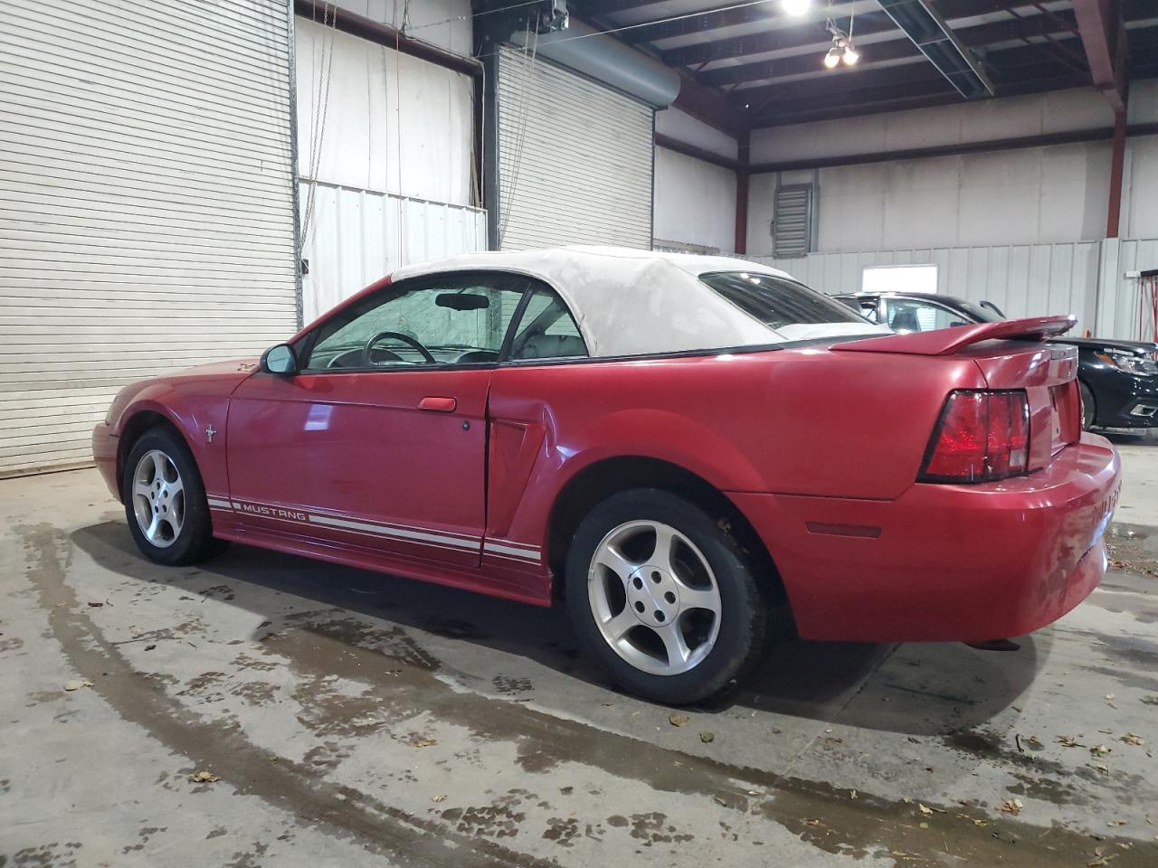 2000 Ford Mustang - Фото 2