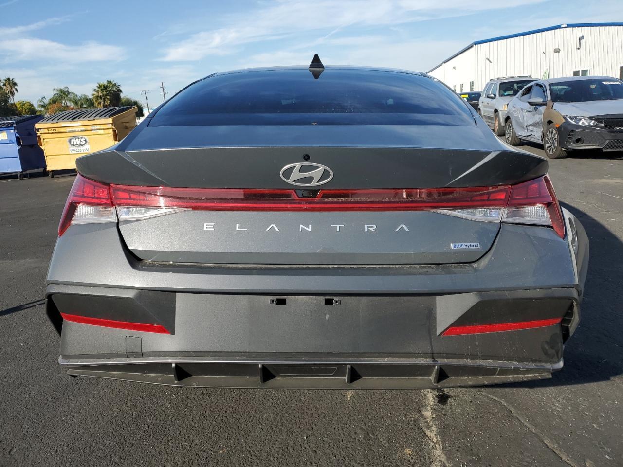 2025 Hyundai Elantra Blue - Image 6