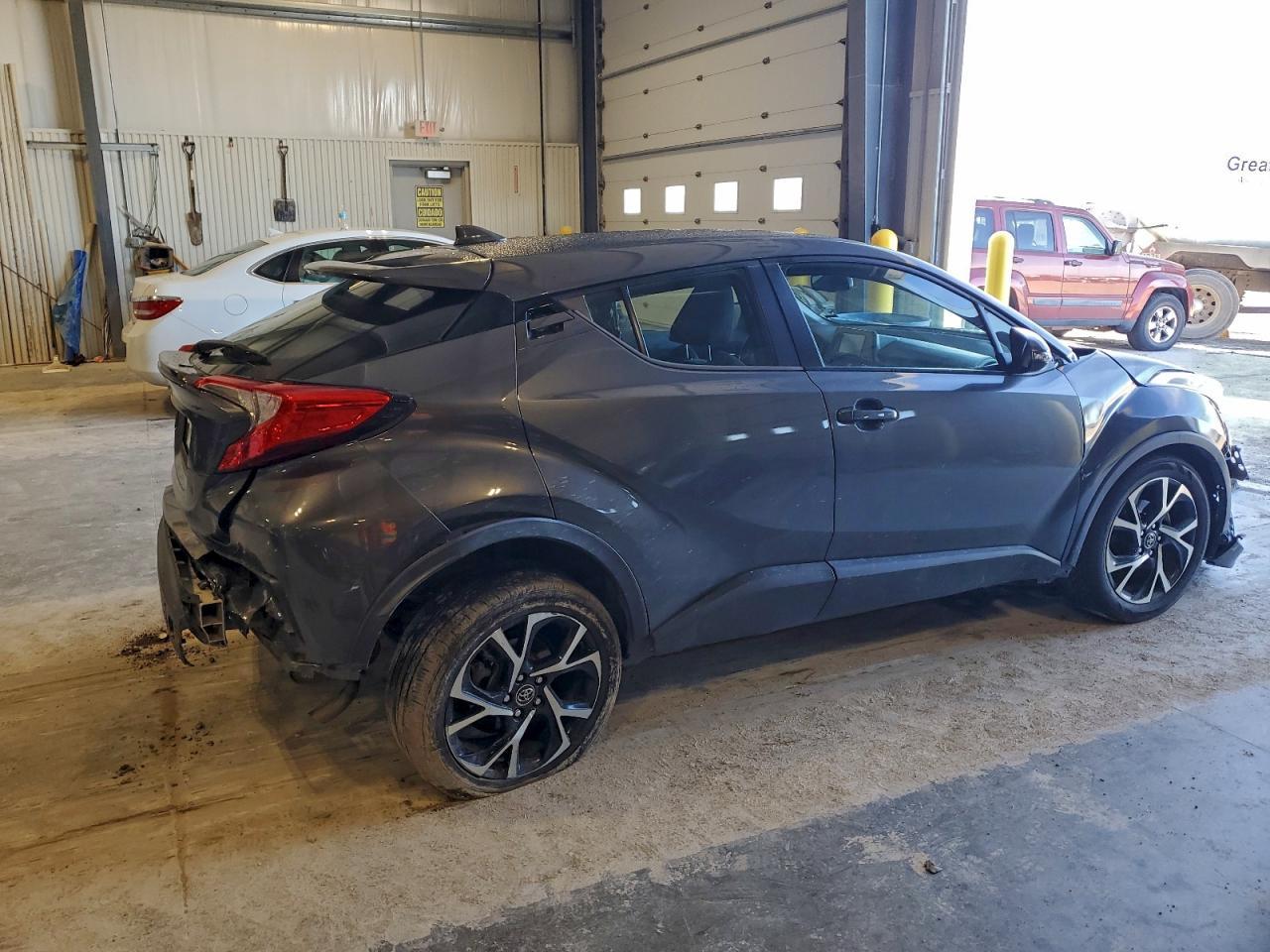 2018 Toyota C-Hr - Фото 3