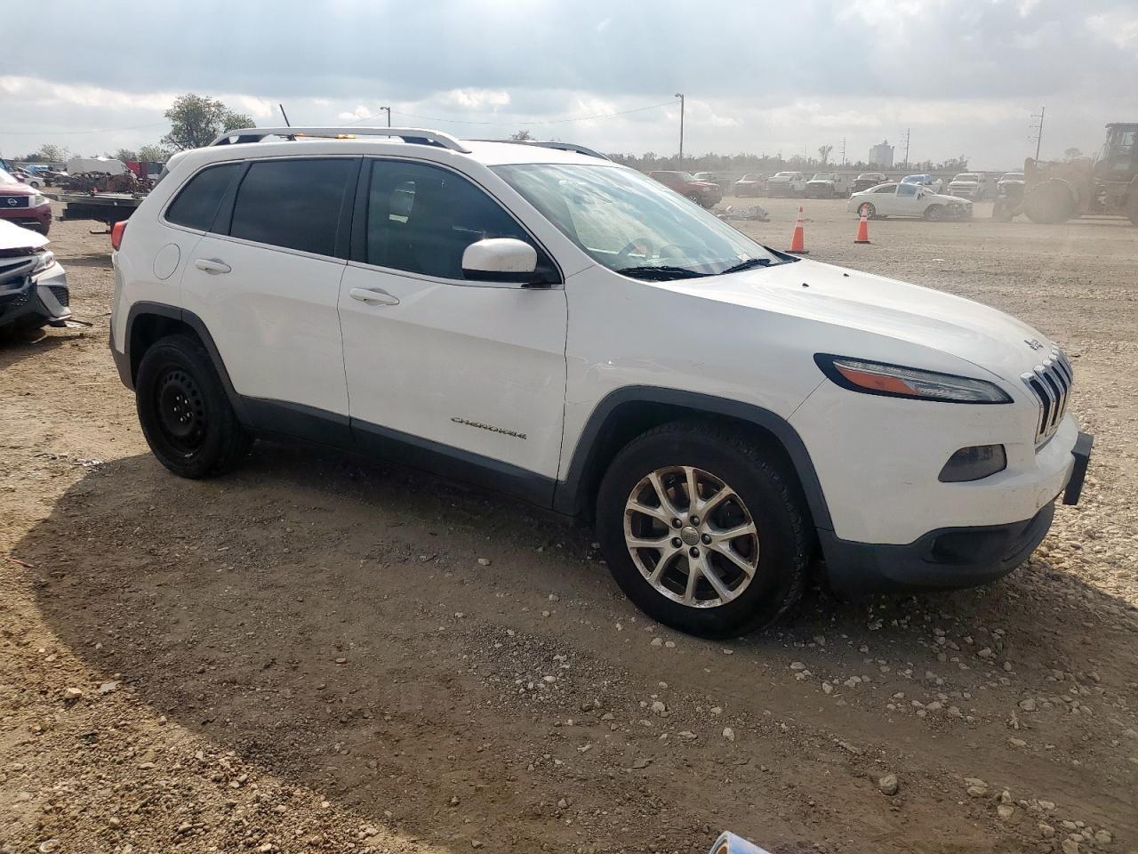 2014 Jeep Cherokee Latitude - Image 4