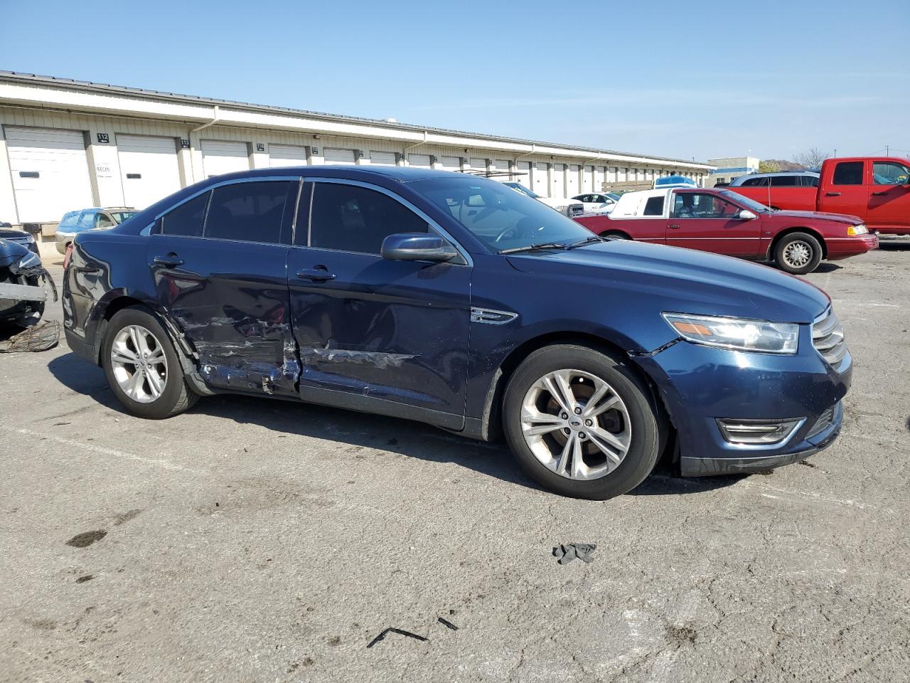 2016 Ford Taurus Sel - Фото 4