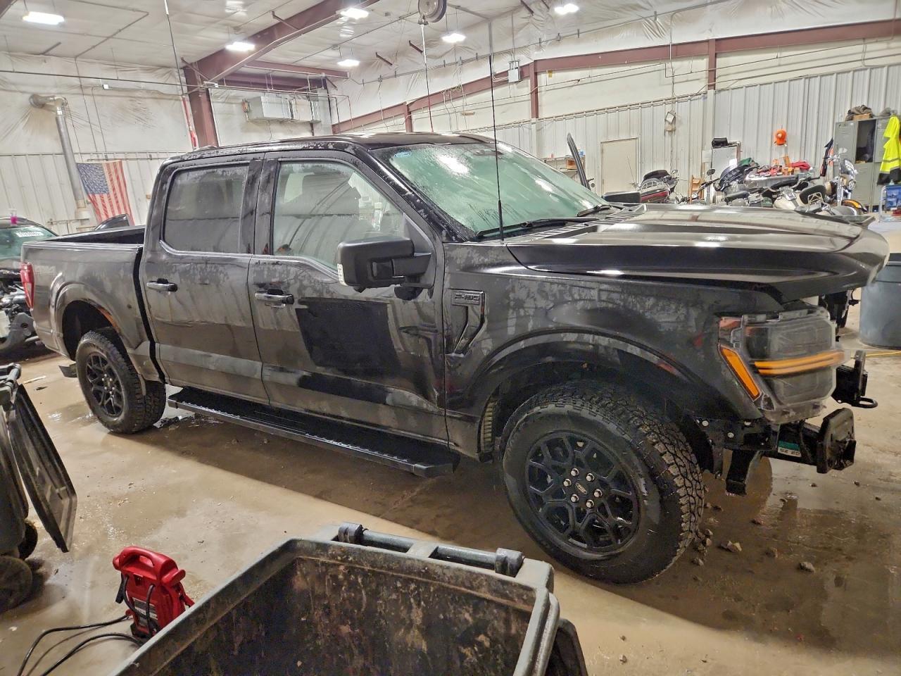 2025 Ford F150 Xlt - Image 4