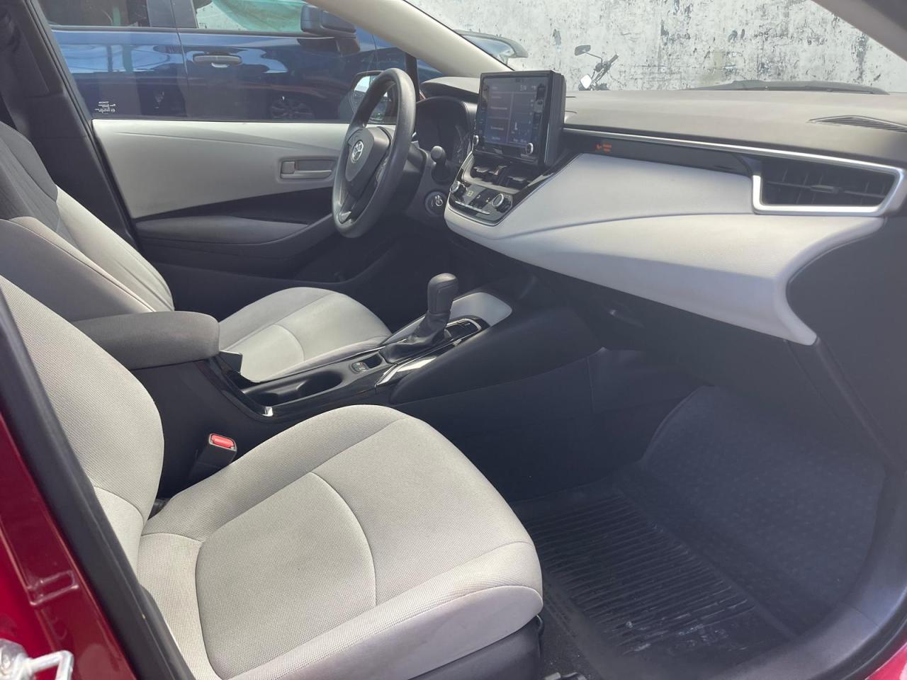 2022 Toyota Corolla Le - Image 5