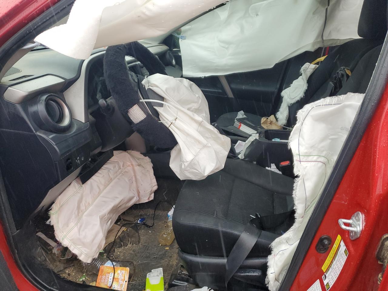 2017 Toyota Rav4 Le - Image 7